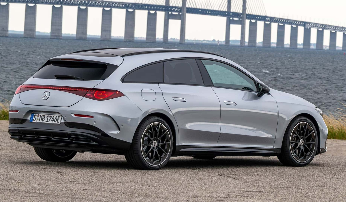 Mercedes CLA Shooting Brake 2026 – вид сзади