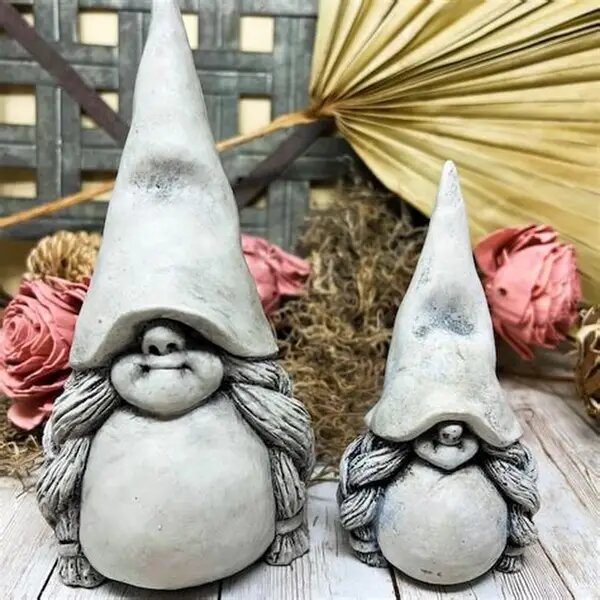 Садовые украшения: статуи, фигурки и декоративные элементы для вашего участка.