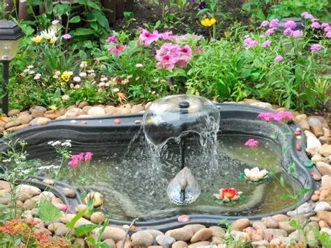 Садовые украшения: статуи, фигурки и декоративные элементы для вашего участка.