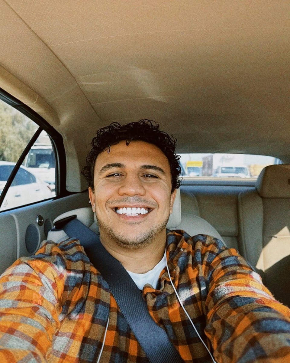 Трэш-контент и унижение людей на камеру успешно кормили всё семейство Мамедовых.