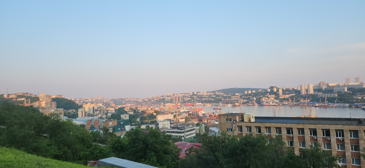 Владивосток, вид со смотровой площадки "Орлиное гнездо"