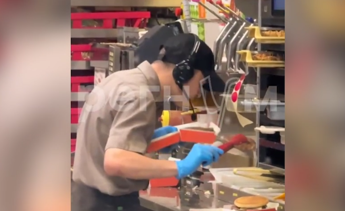     / Источник: Кадр из видео