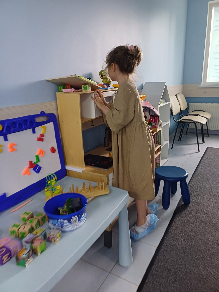 В ПланетеМед все спокойно. Тихо. Других пациентов почти не видели. Вел прием в клинике только один доктор Мамедов.