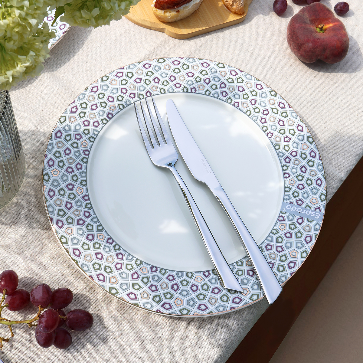 Тарелка обеденная Safari, 27 см; столовые приборы Casa Ray (Majesty)