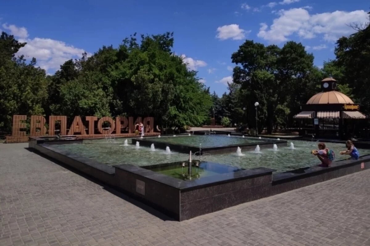    В Евпатории отремонтируют дороги, дворы и стадион Дворца спорта