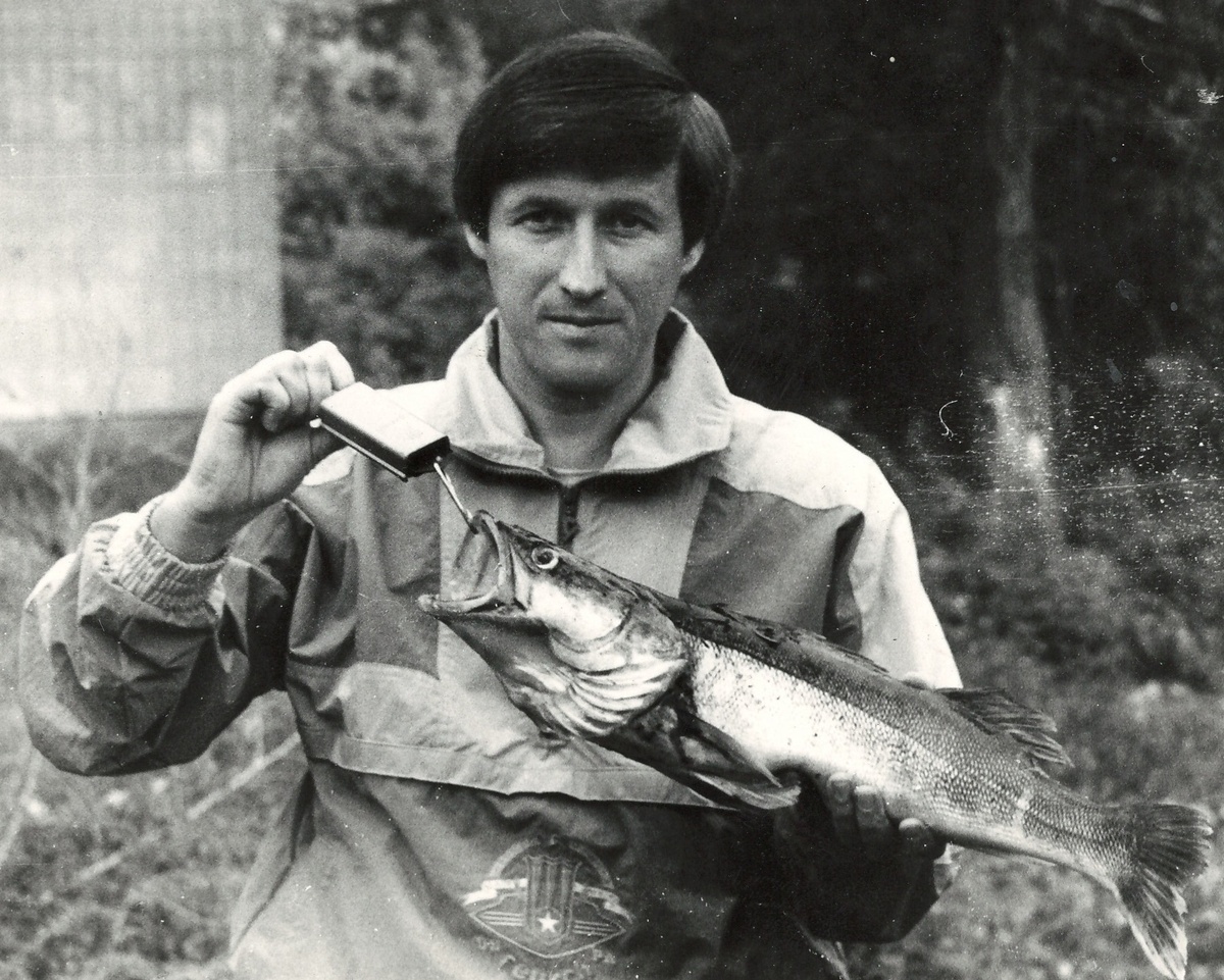 Автор с пойманным судаком более 3 кг   Восточная Германия, река Хавель Зее