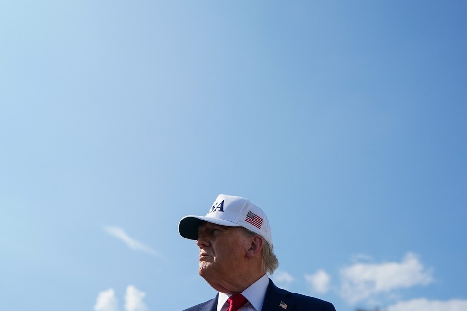    Белый дом рассказал, что Дональд Трамп не призывал Владимира Зеленского бить по Москве REUTERS