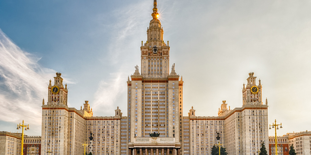 «Семь сестёр Сталина»: гид по сталинским высоткам в Москве