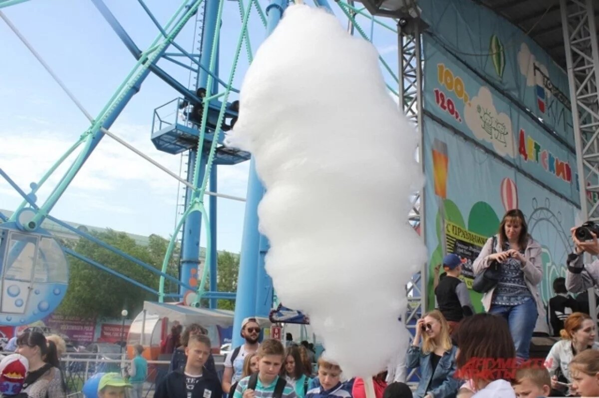    Россельхознадзор рассказал, чем опасны сладкая вата и чурчхела