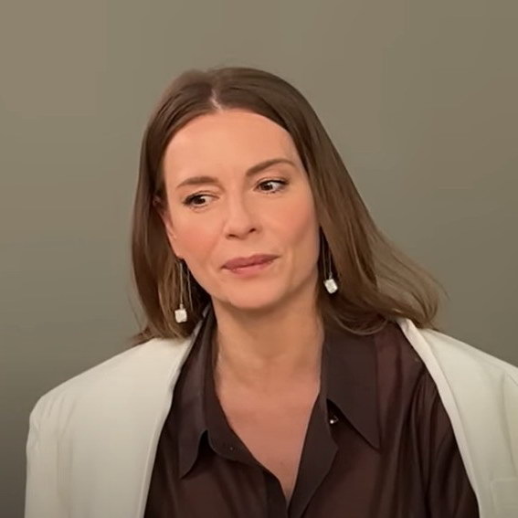     Любовь Толкалина призналась, что не верит в брак и сама рассталась с Егором Кончаловским