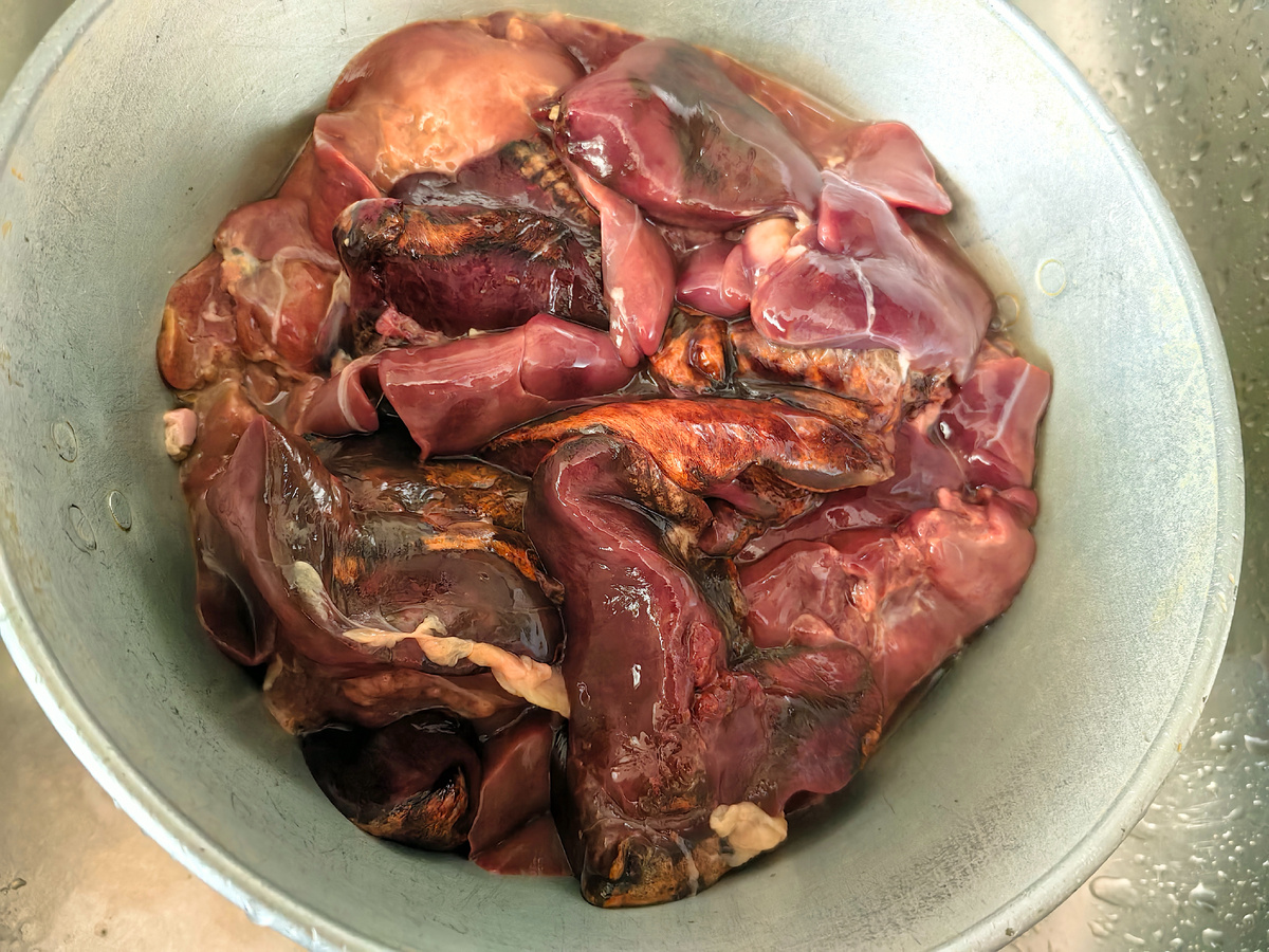 У меня была курина и немного печени индейки