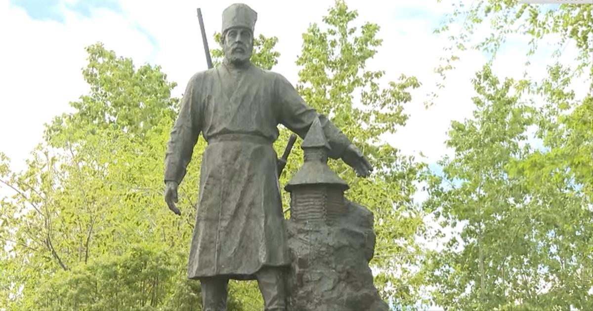 казак Пётр Бекетов (памятник)