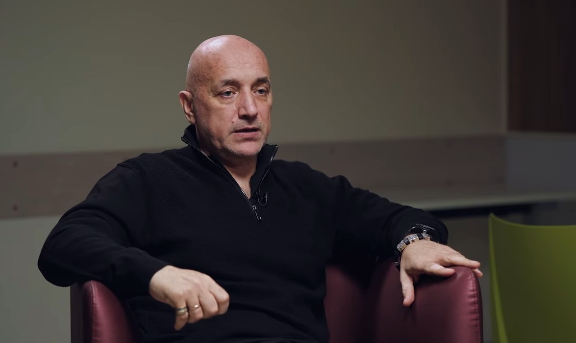    Захар Прилепин. Фото: скрин видео на YouTube-канале «Осторожно: Собчак»