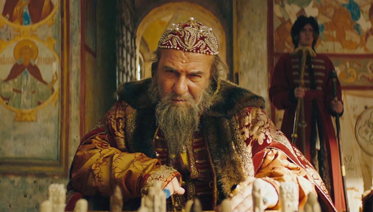 «Грозный папа», к/к «Ирсна Медиа», к/к «Карго Фильм», 2022, реж. К. Оганесян, Ю. Коробейников