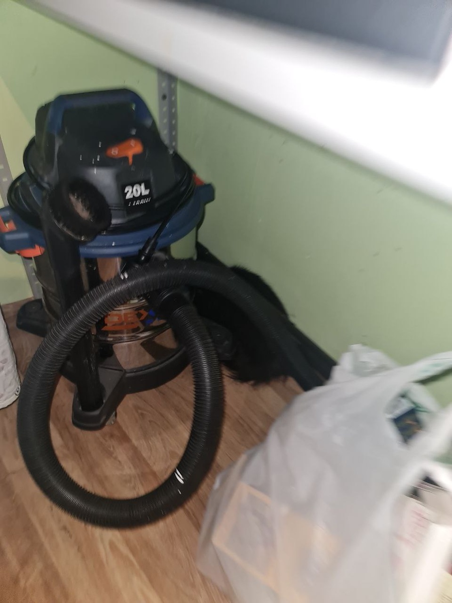 Котика видите? А он есть! 