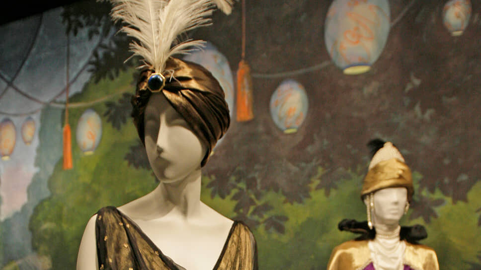 В 2007 году Метрополитен-музей сделал огромную выставку «Пуаре: Король моды» (на фото), ее показывали и в России.📷Фото: Mary Altaffer / AP