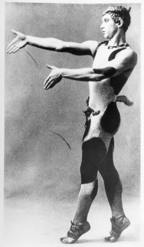 Вацлав Нижинский в роли фавна в постановке «Послеполуденный отдых фавна», 1912 год, Российский национальный музей музыки, Москва © Public domain