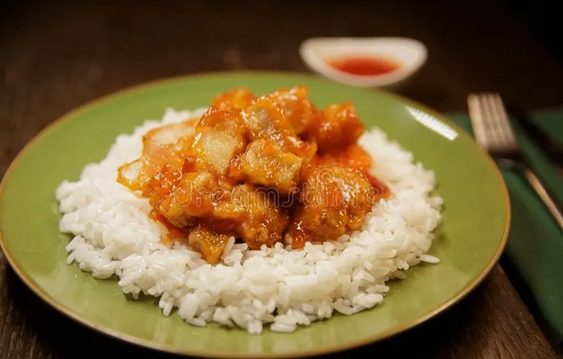 рассыпчатый рис с мясом