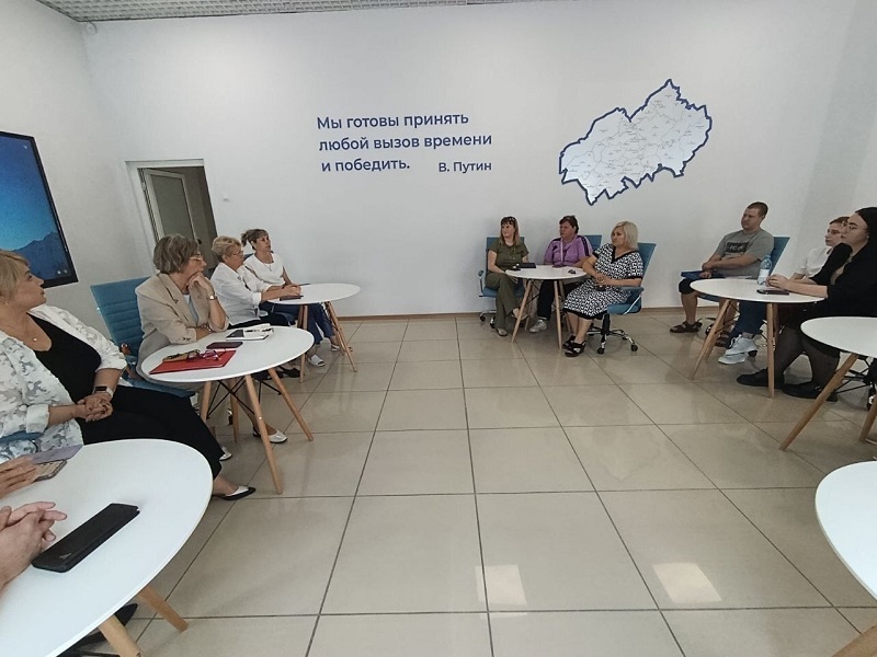    Фото Кадрового центра