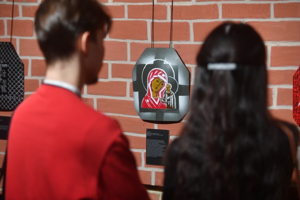    Выставка продлится до 16 сентября. Алексей БУЛАТОВ