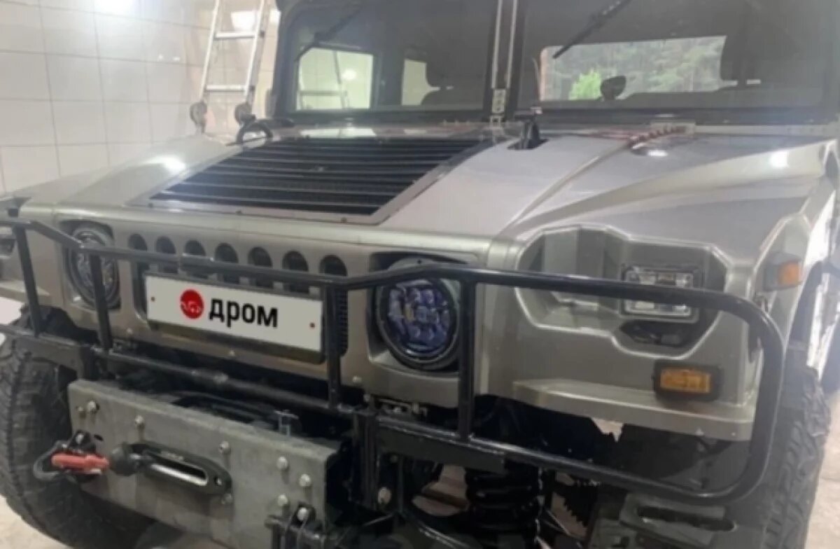    В Новосибирске продают отреставрированный Hummer H1 за 6,5 млн рублей
