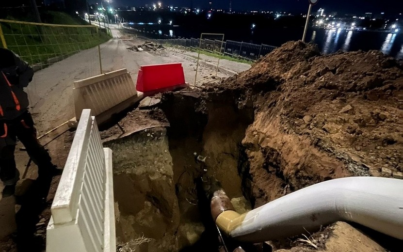   Одновременное перекрытие улиц Маркса и Милиционной в Ижевске связали с опозданием коммунальщиков