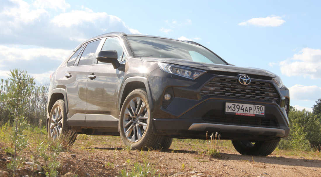 Toyota RAV4 - как всегда, в «топе» рейтингов!