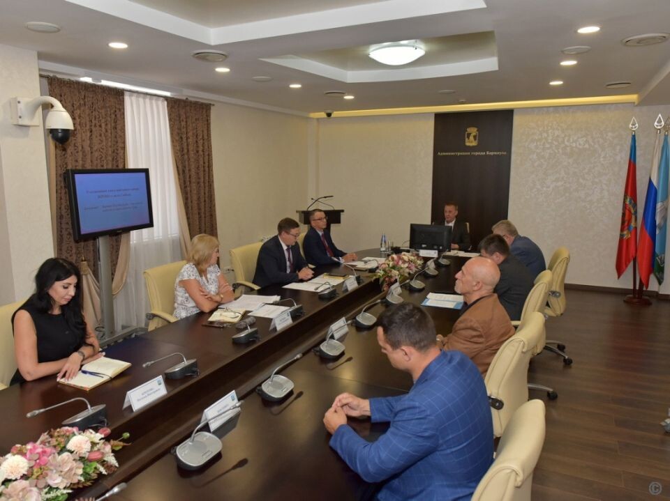    Совещание по вопросу организации новогоднего городка на 2025-2026 годы . Источник: barnaul.org