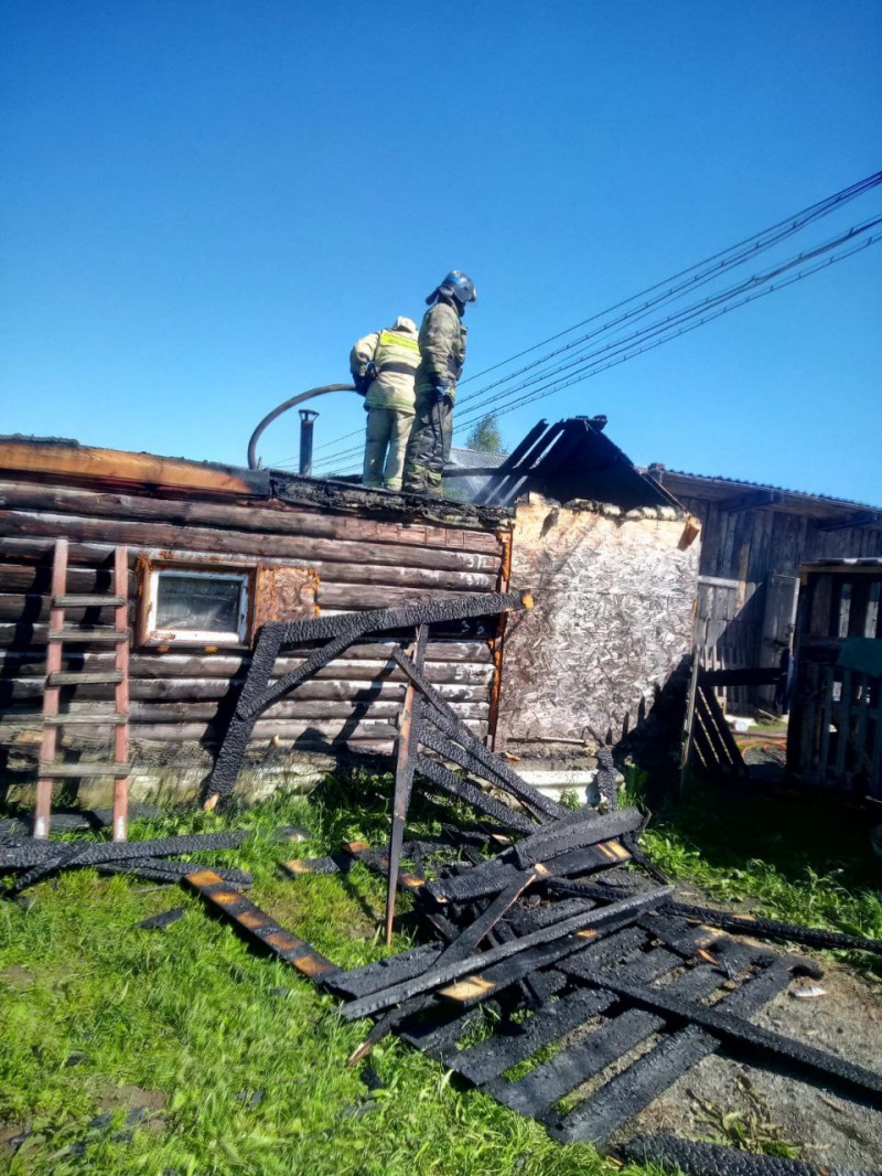    Частная баня загорелась под ПетрозаводскомГоскомитет Карелии по ОЖ и БН