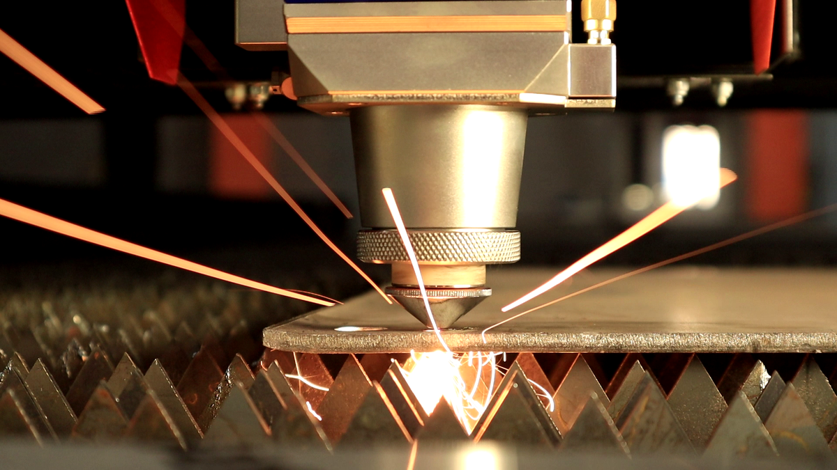 Лазерный станок ЧЕМПИОН для раскроя листового металла