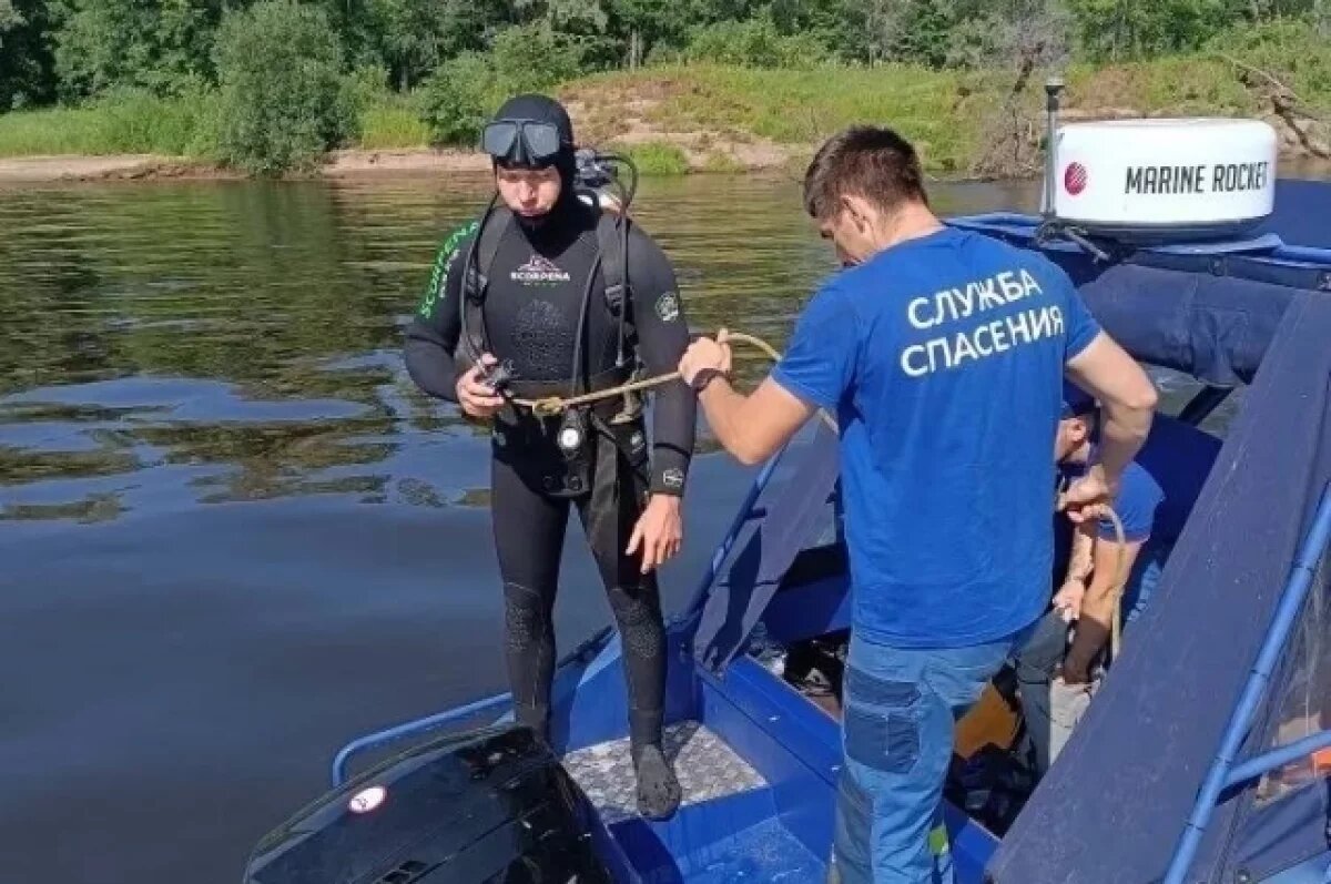    Водолазы вышли на поиски утонувшей в реке Каме жительницы Удмуртии