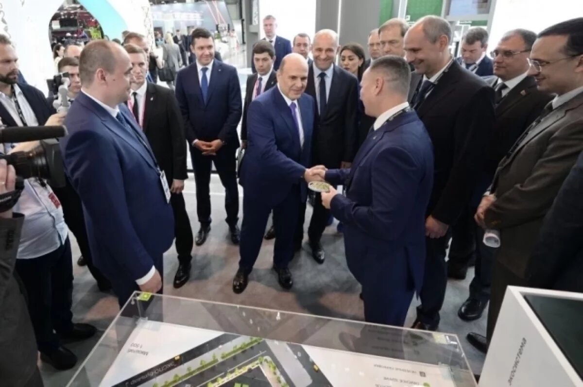    В работе выставки активное участие принял глава правительства РФ Михаил Мишустин.