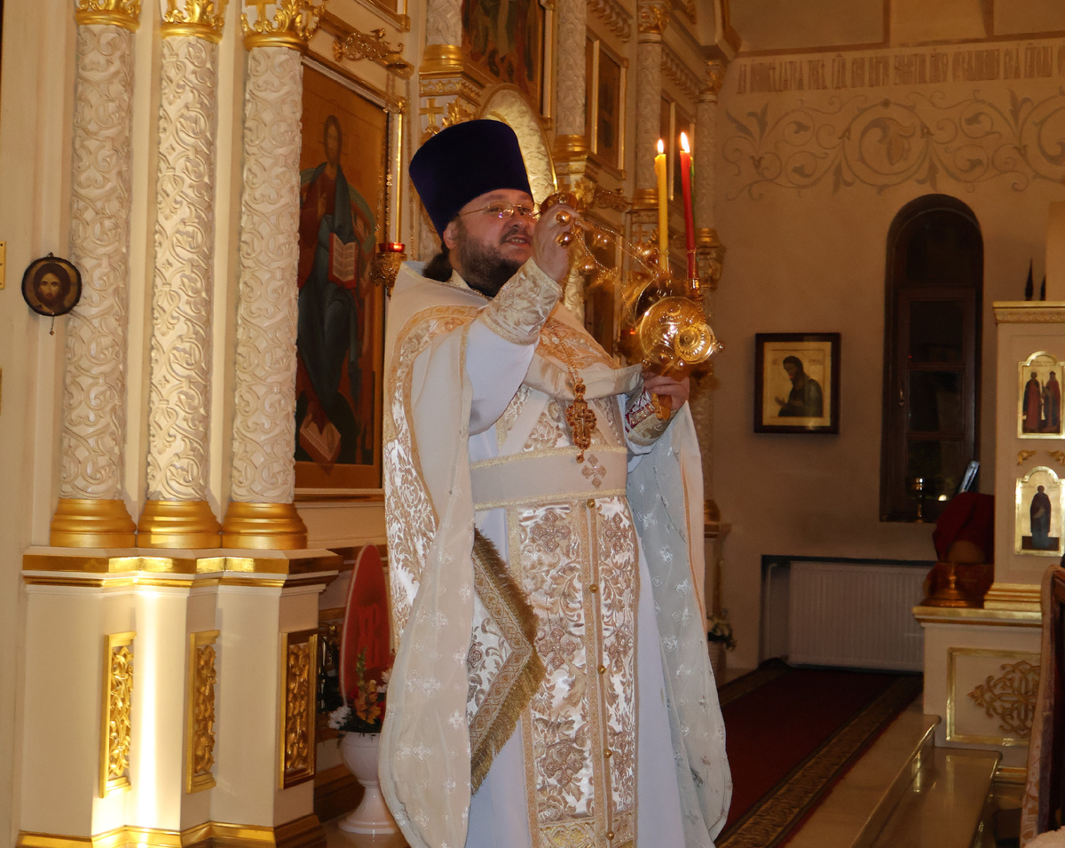 Пасха Христова. Наш дорогой настоятель