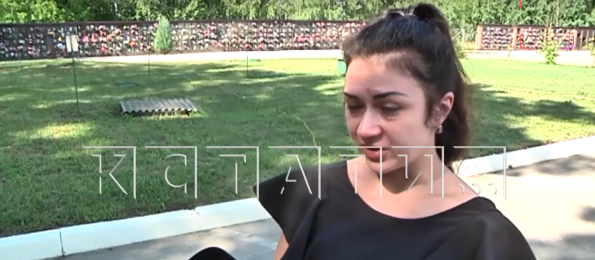    Внучка усопшей рассказала о том, что им пришлось отпевать прах