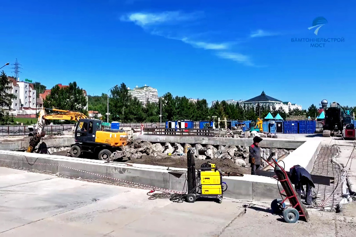     Из котлована в районе Качи вывезут более 10 тысяч кубометров земли, а из того, что в Покровке, еще больше