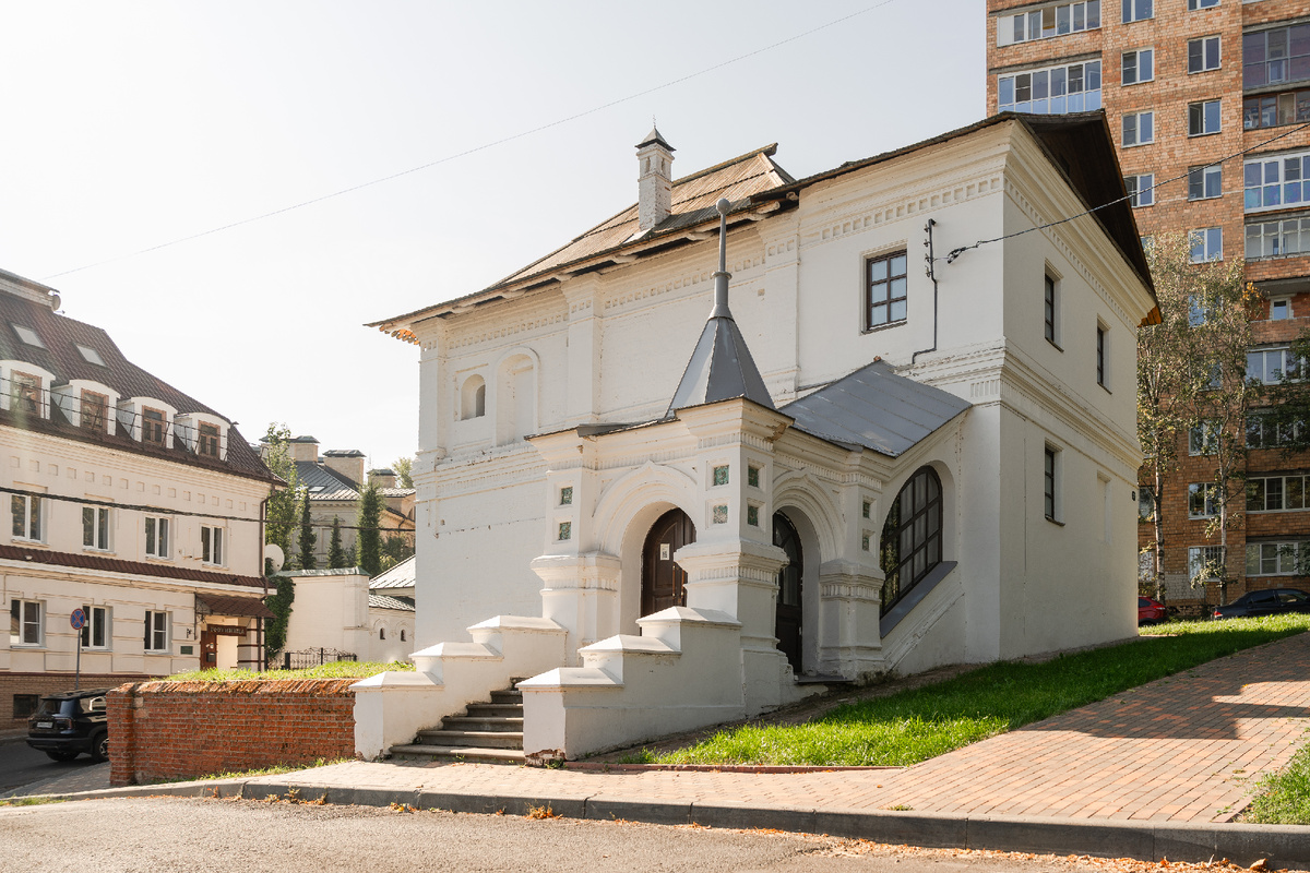 Дом № 27 на улице Почаинской. Фото: Дима Четыре