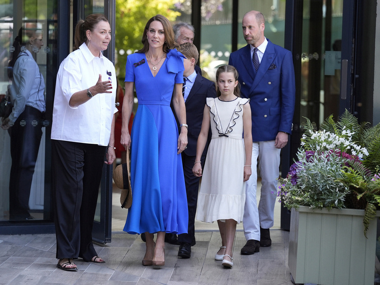 Уэльские практически в полном составе в преддверии мужского финала на Уимблдоне. Источник фото: mk.ru 