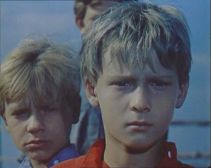 Источник: кадр из к/ф "Сказка о Мальчише-Кибальчише", реж. Евгений Шерстобитов, сцен. Аркадий Гaйдар / Kinopoisk