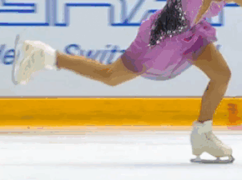 Алена прыгает 3Ф на этапе Кубка России в Казани в 20-ом году