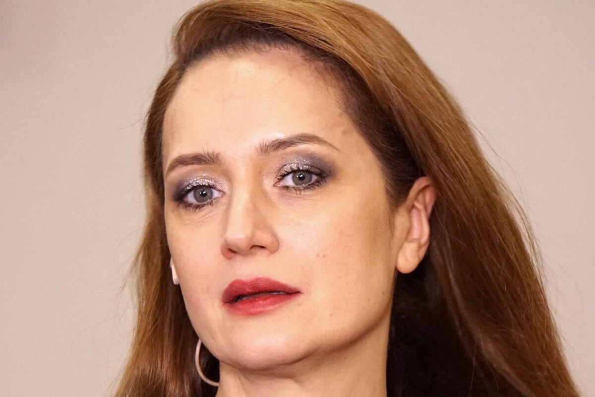     «Всё самое худшее уже случилось»: Виктория Исакова расплакалась на прощании с Юрием Морозом