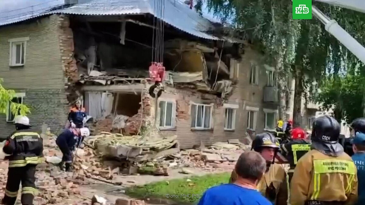    Взрыв газа в доме под Новосибирском: кадры с места ЧП