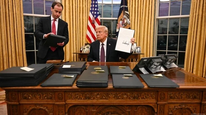 Действия Америки в последние годы в отношении международных организаций и глобальных институтов существенно подорвали их неэффективность.