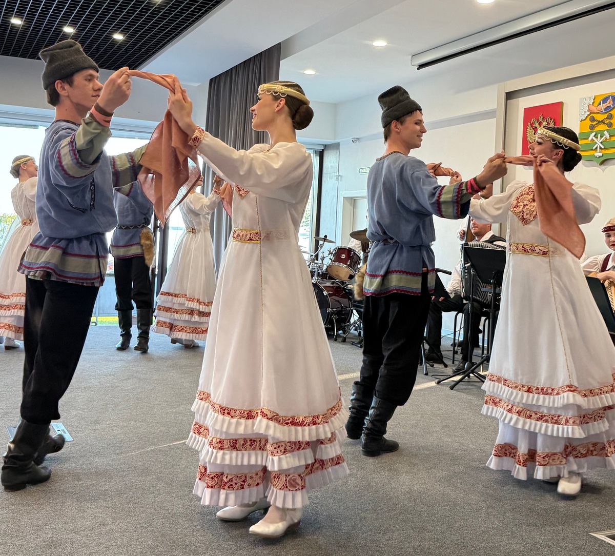 Листайте вправо, чтобы увидеть больше изображений