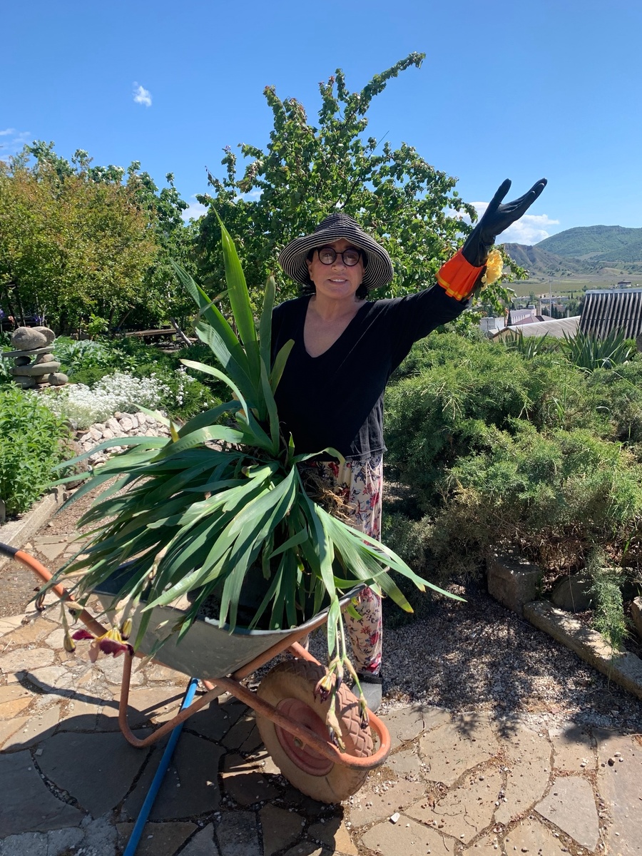 Дизайнер, основатель бренда Larisa Selyanina