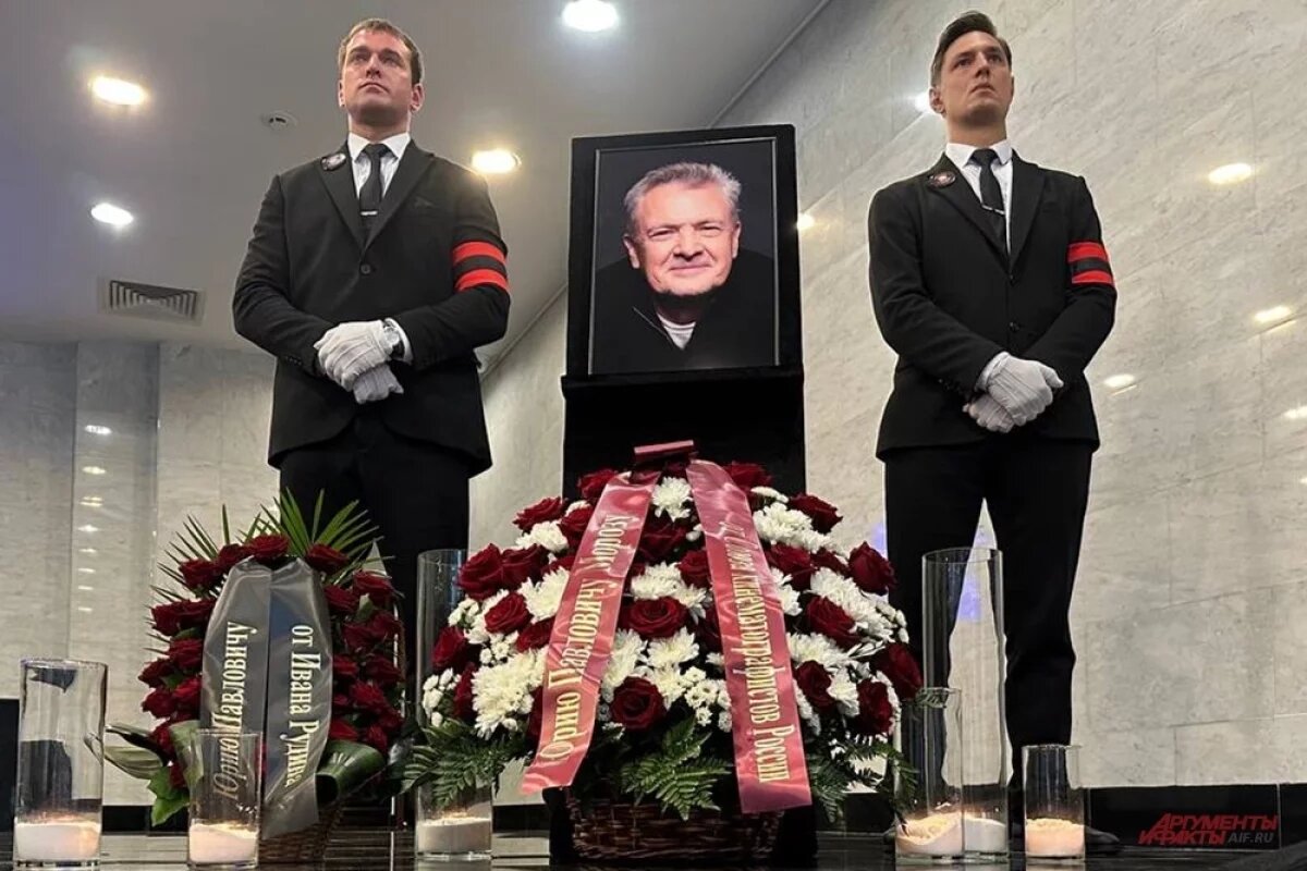    Раскрыто многомиллионное наследство умершего от рака актера Юрия Мороза