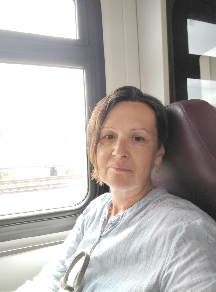 Автор в электропоезде.