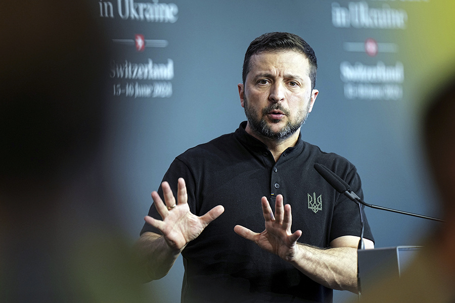    © Laurent Cipriani/AP/TASS