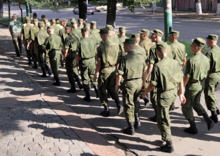    «Экономить на солдате нельзя». В российской армии появится новое обмундирование