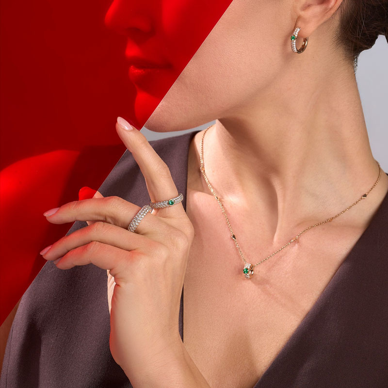 Украшения Casato Noblesse Oblige из белого и розового золота с бриллиантами и изумрудами