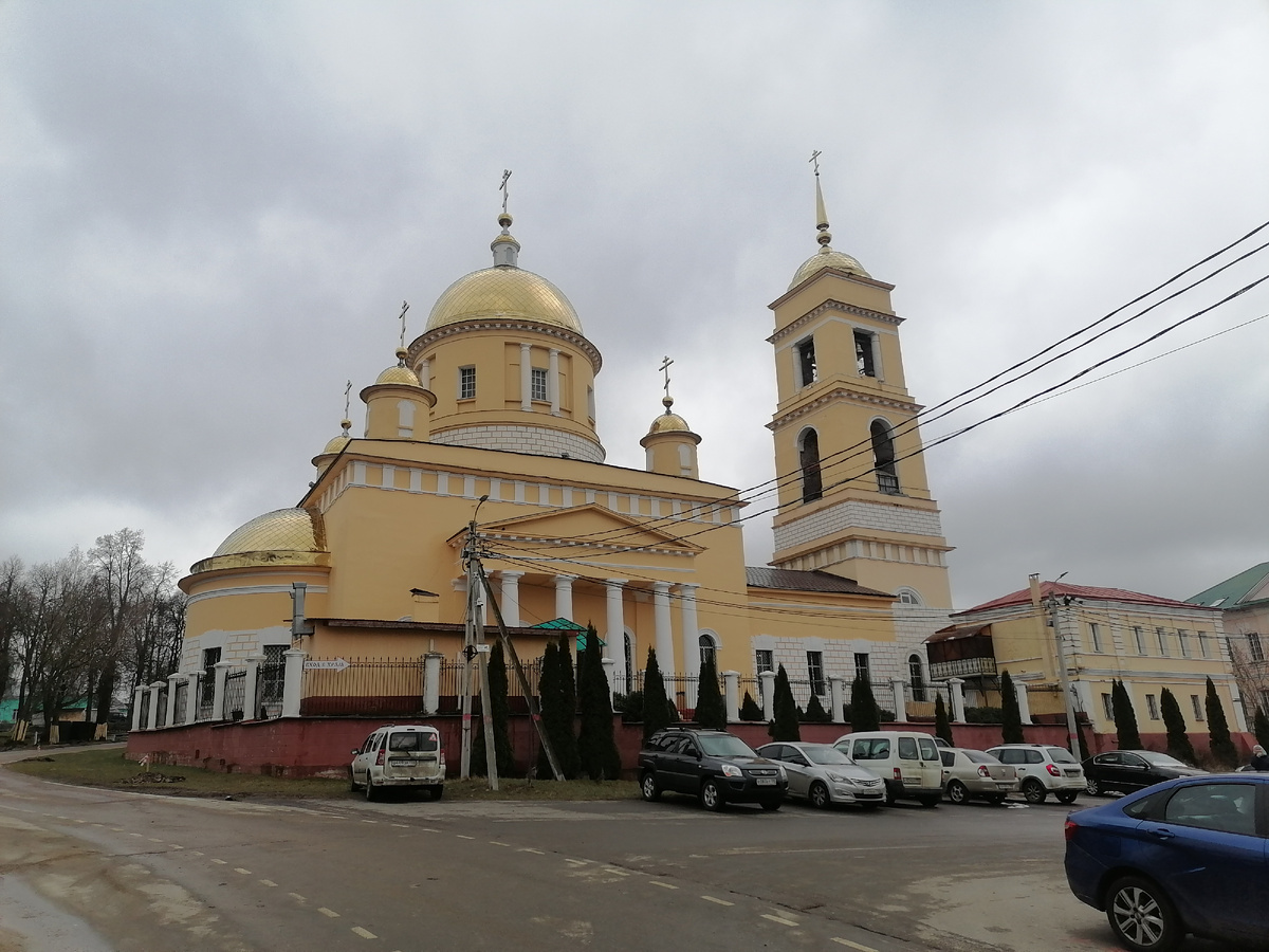 Кафедральный собор Успения Пресвятой Богородицы. 13 апреля 2025 года.